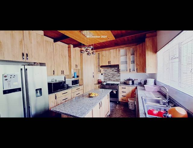 7 BEDROOM HOUSE FOR SALE IN BLACKRIDGE